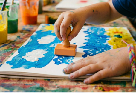 Atelier enfant (4-6 ans) : Paysage aux mille couleurs